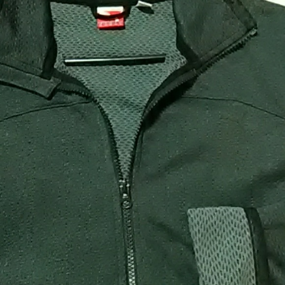 Puma zip up - Picture 2 of 5